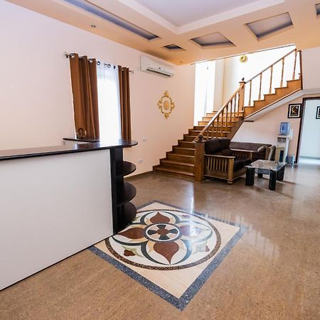 Yan Hotel Jereván Kültér fotó
