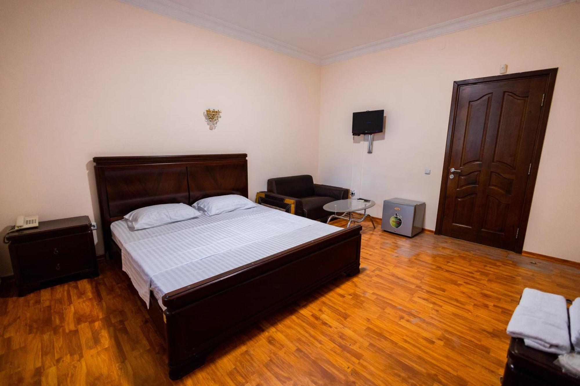 Yan Hotel Jereván Kültér fotó