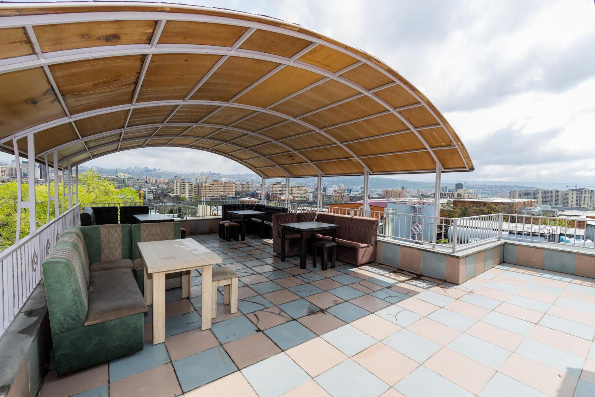 Yan Hotel Jereván Kültér fotó