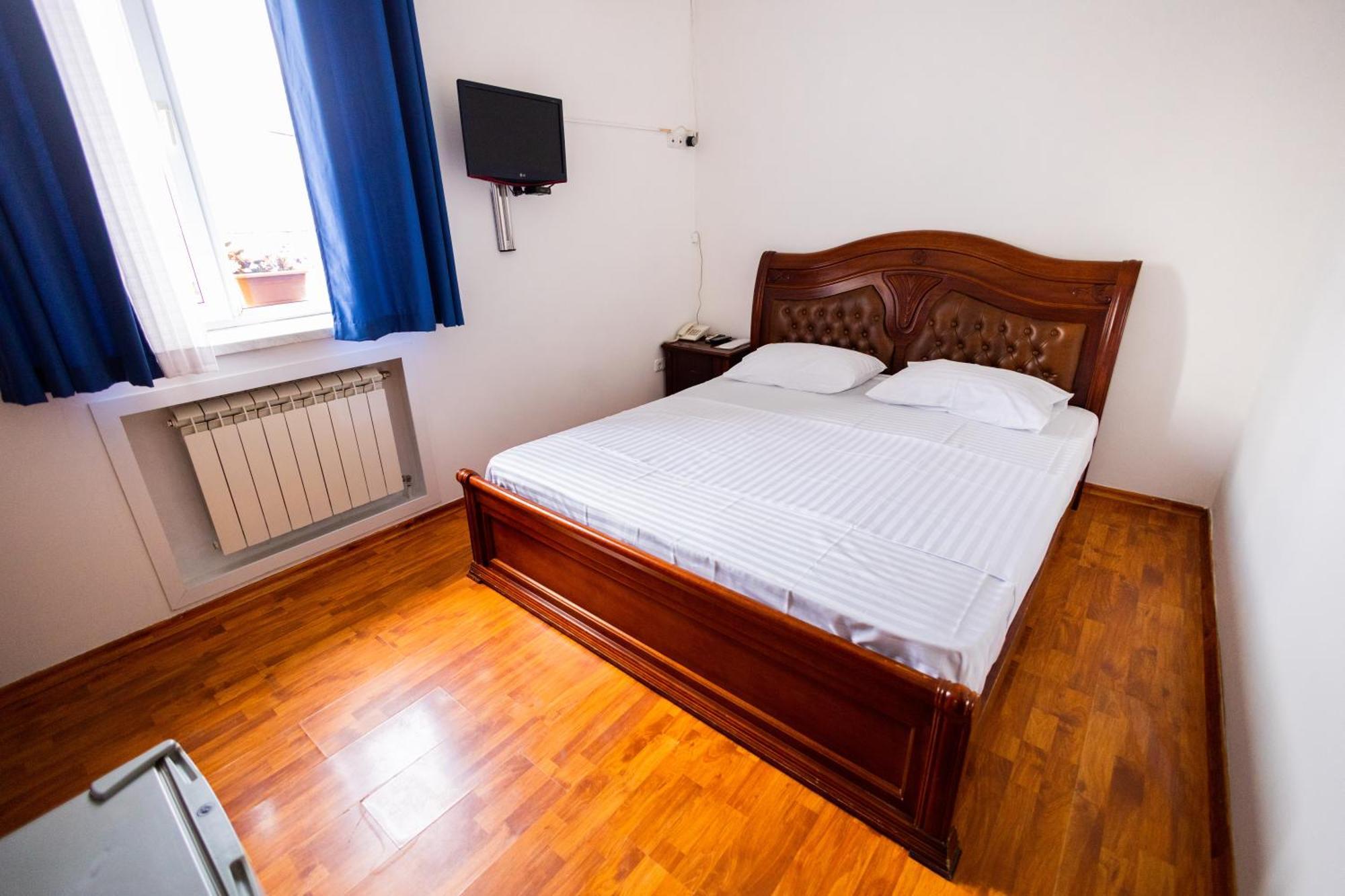 Yan Hotel Jereván Kültér fotó
