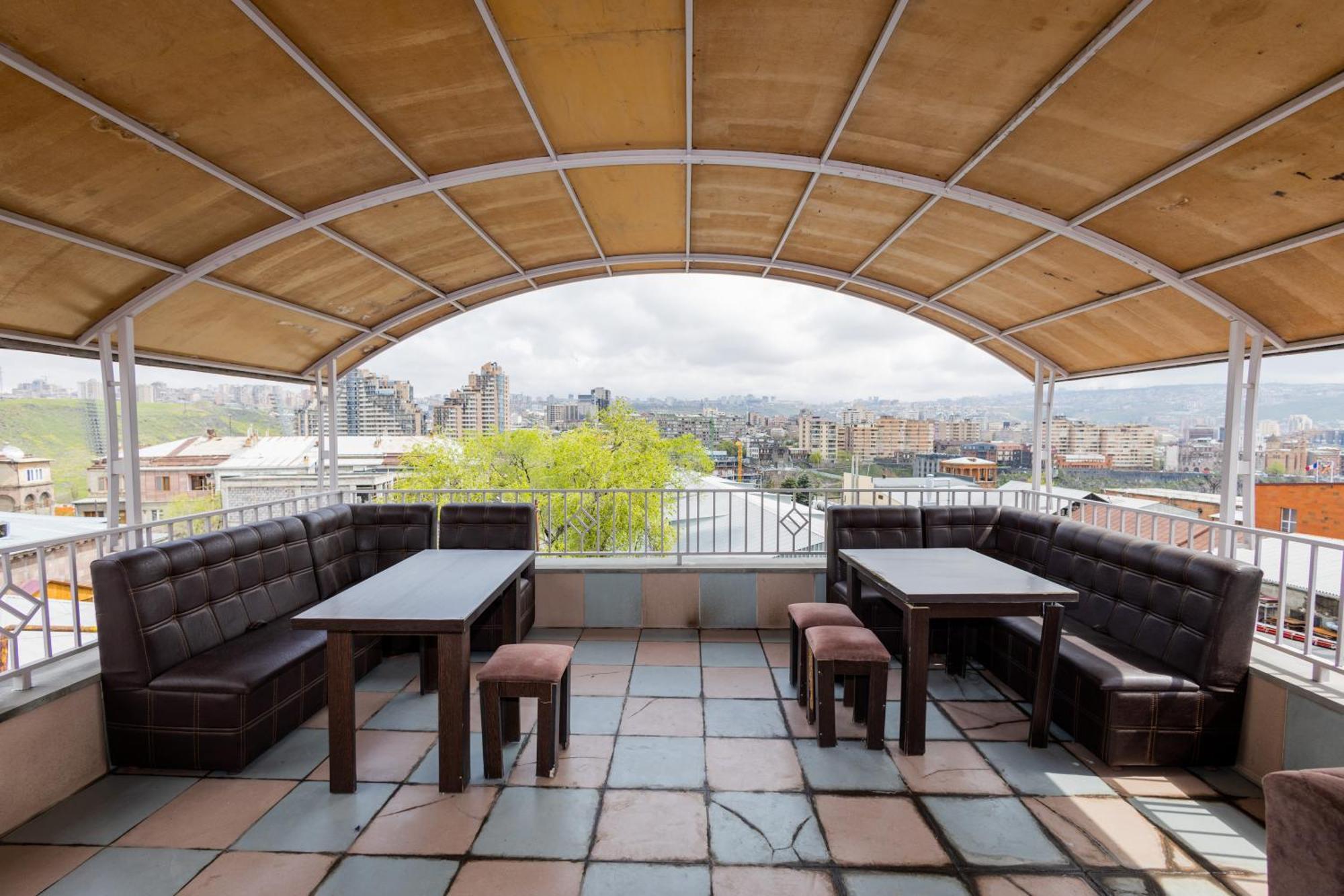 Yan Hotel Jereván Kültér fotó