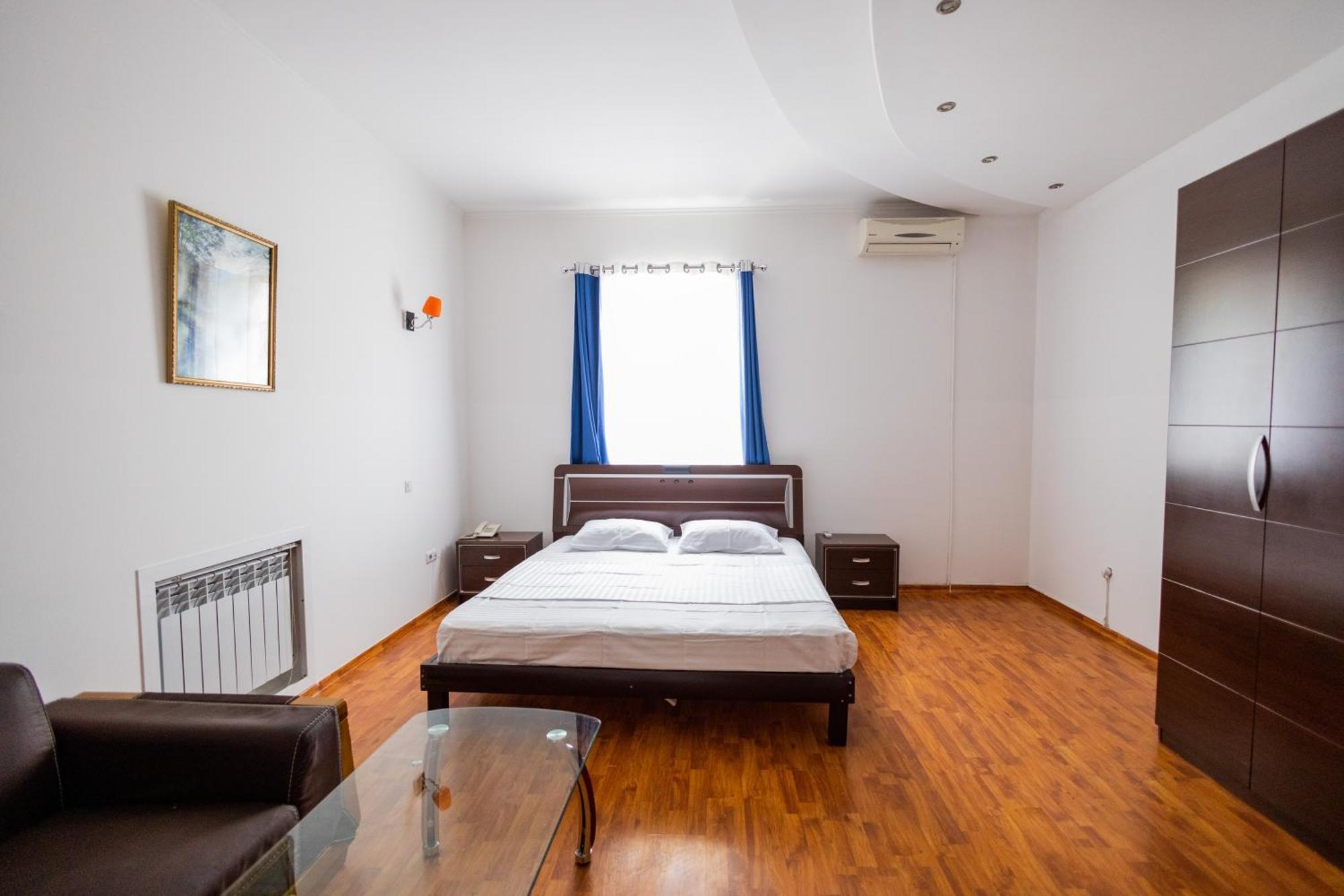 Yan Hotel Jereván Kültér fotó