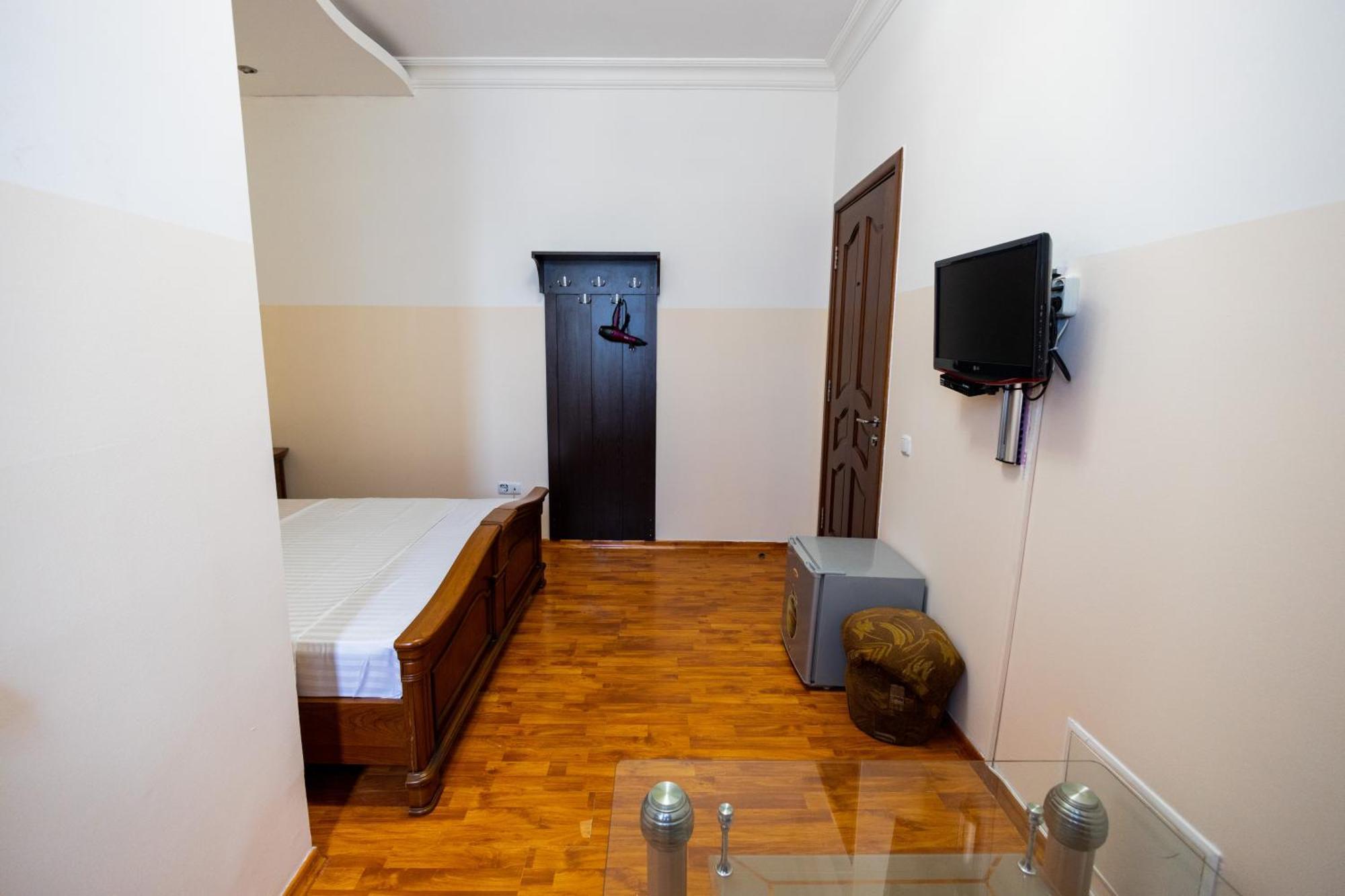 Yan Hotel Jereván Kültér fotó